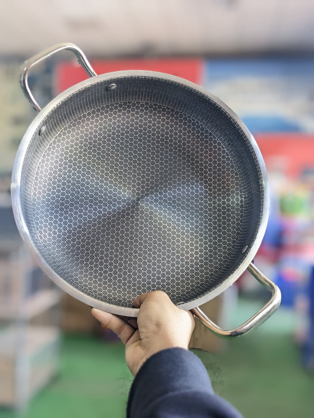 ماهیتابه استیل نچسب دودسته (کف لیزری)26سانتی